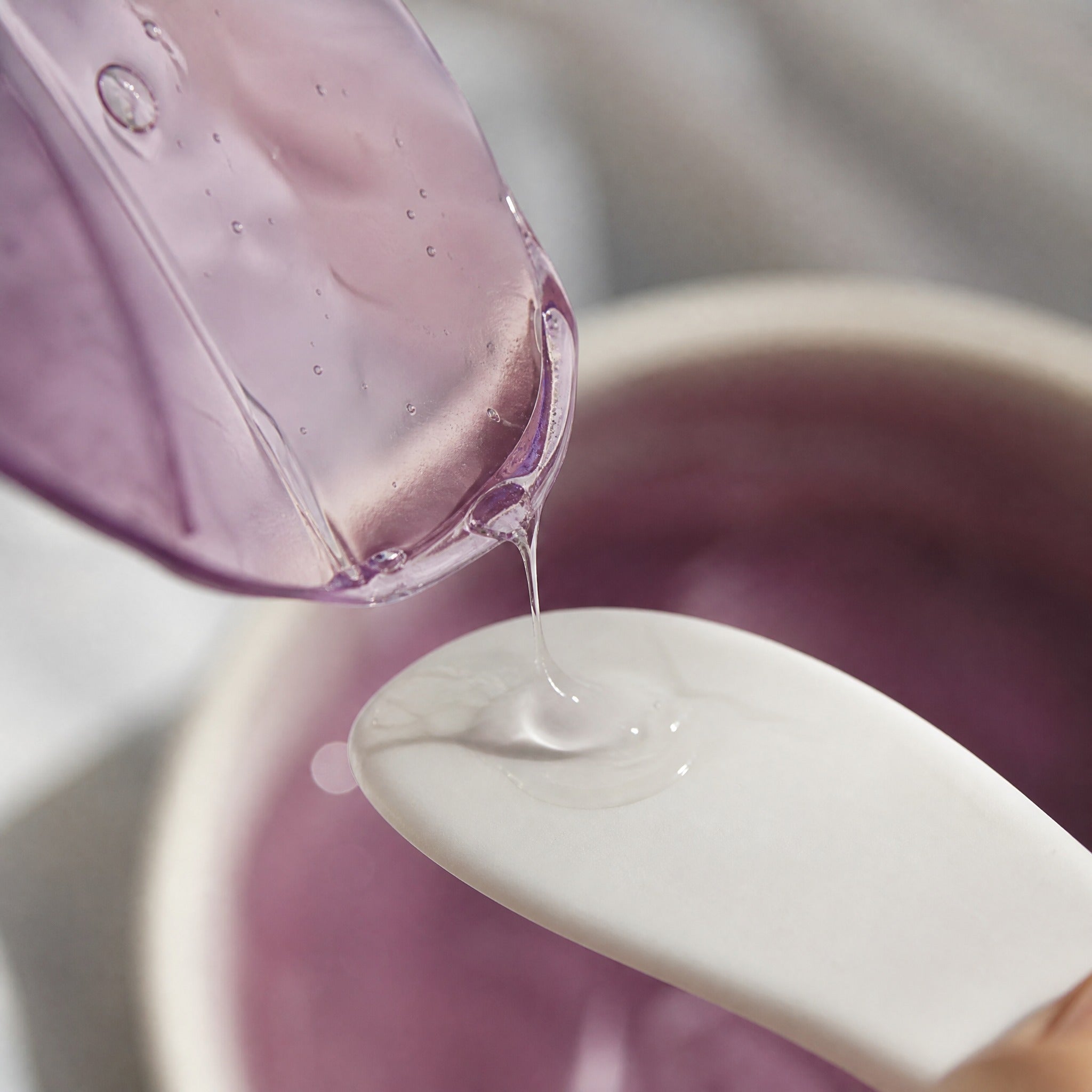 Veridian Skin School featured image for Why Is My Hydrogel Mask So Sticky?